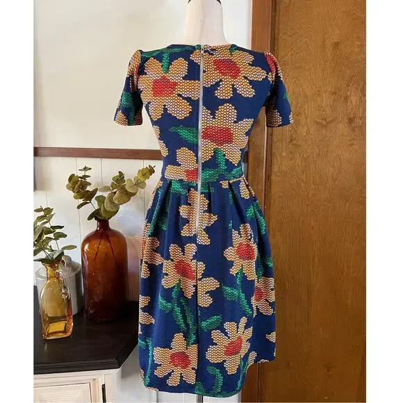 LULAROE | Amelia Dress Navy Sunflower‎ Short Sleeve Pockets Midi Stretchy XXS - Picture 2 of 10